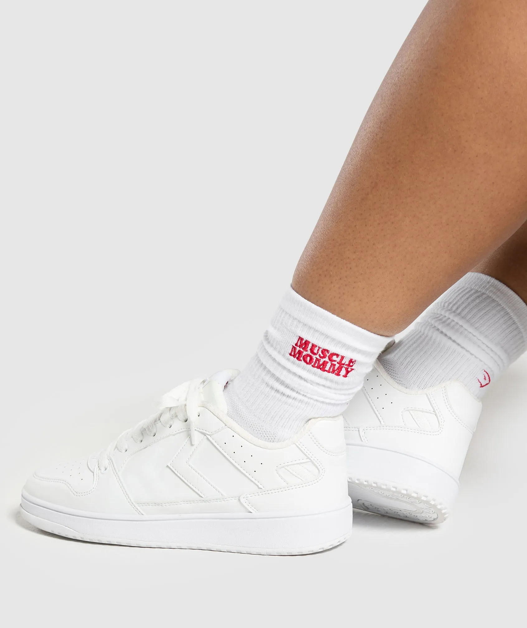 Gymshark Graphic Muscle Mommy Crew - White