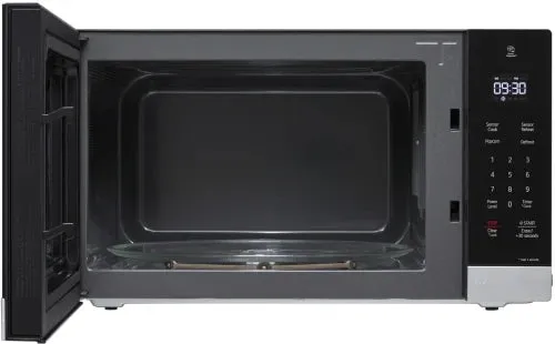 LG MSER1590S 1.5 cu. ft. NeoChef™ Countertop Microwave with Smart Inverter and Sensor Cooking in Stainless Steel