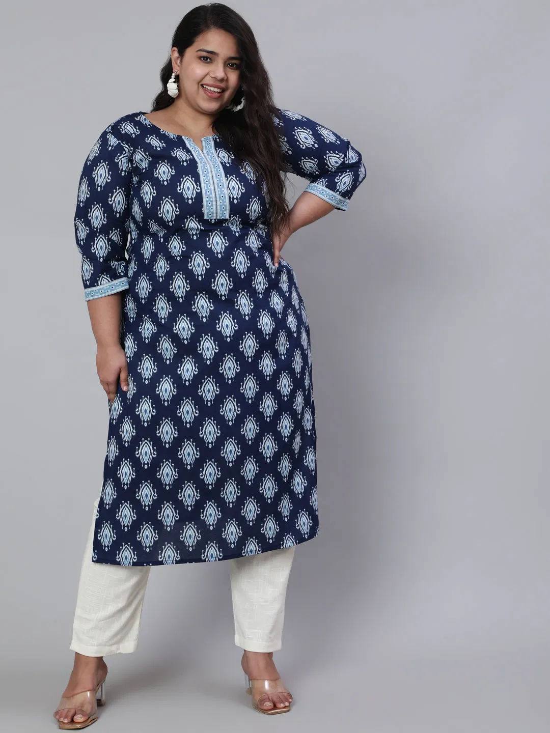 Plus Size Women Blue Printed Straight Kurta With Three Quarters Sleeves