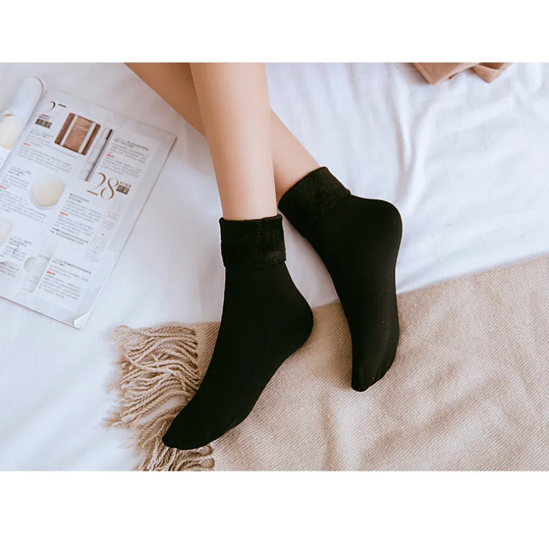 Soft Casual Solid Color Socks
