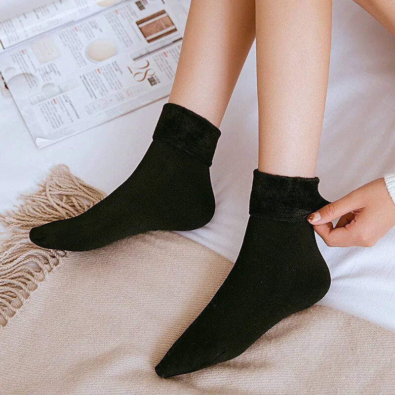 Soft Casual Solid Color Socks