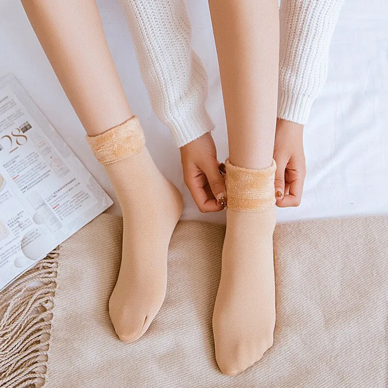Soft Casual Solid Color Socks